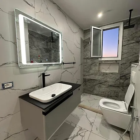 Sea View Apartment Luxury Vlore Exterior photo