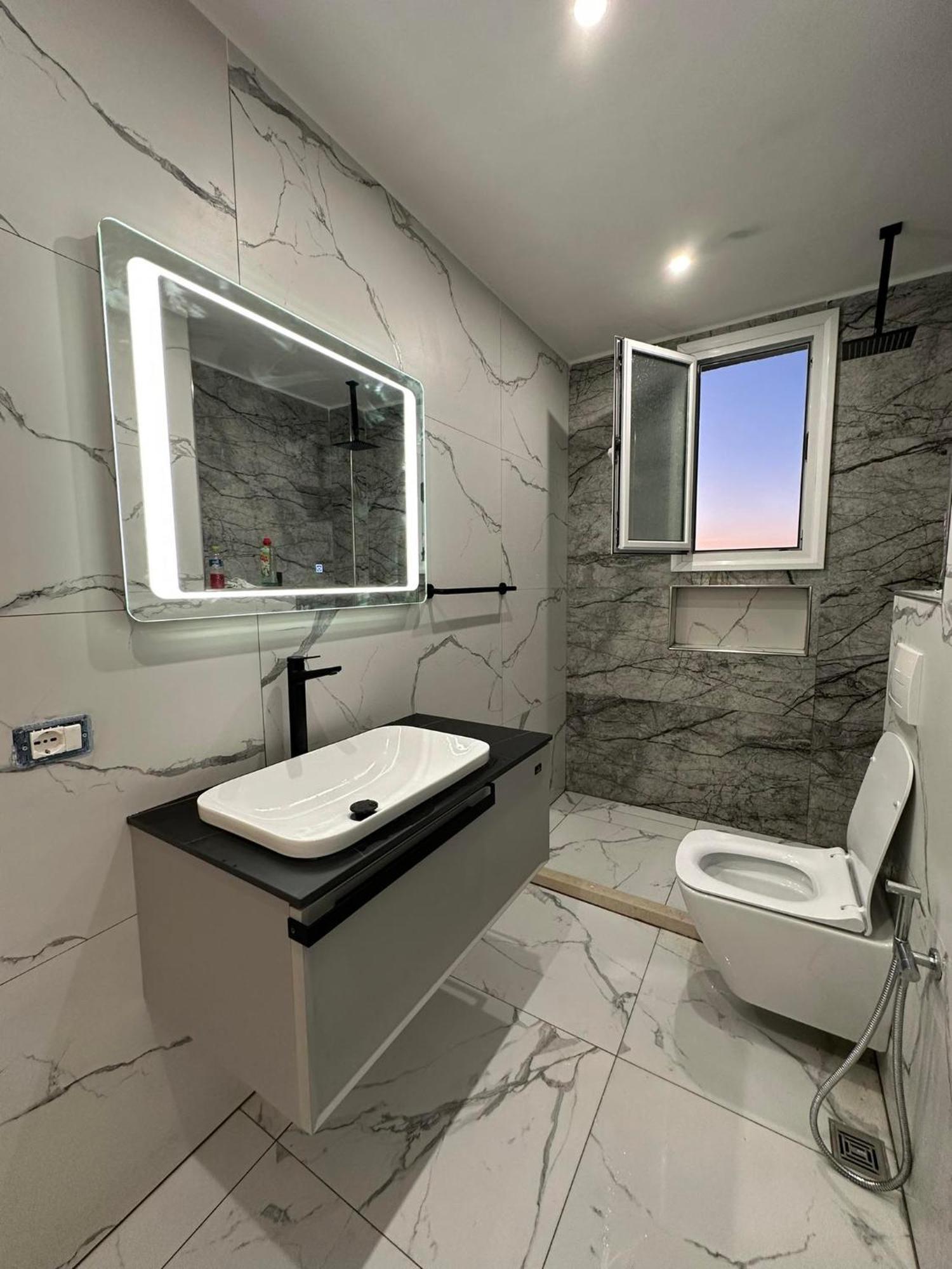 Sea View Luxury Apartment Vlore
